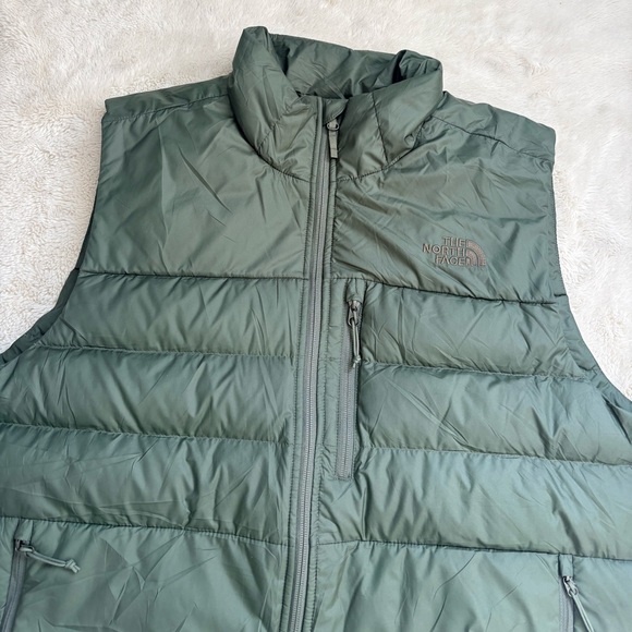 The North Face Aconcagua 2 Down Vest Men’s L | Outdoor Performance | Lightweight - Picture 5 of 11